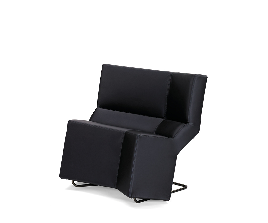 Chaos Chair Black Edition